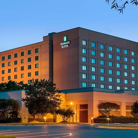 Embassy Suites By Hilton Raleigh Durham Research Triangle Cary Bagian luar foto