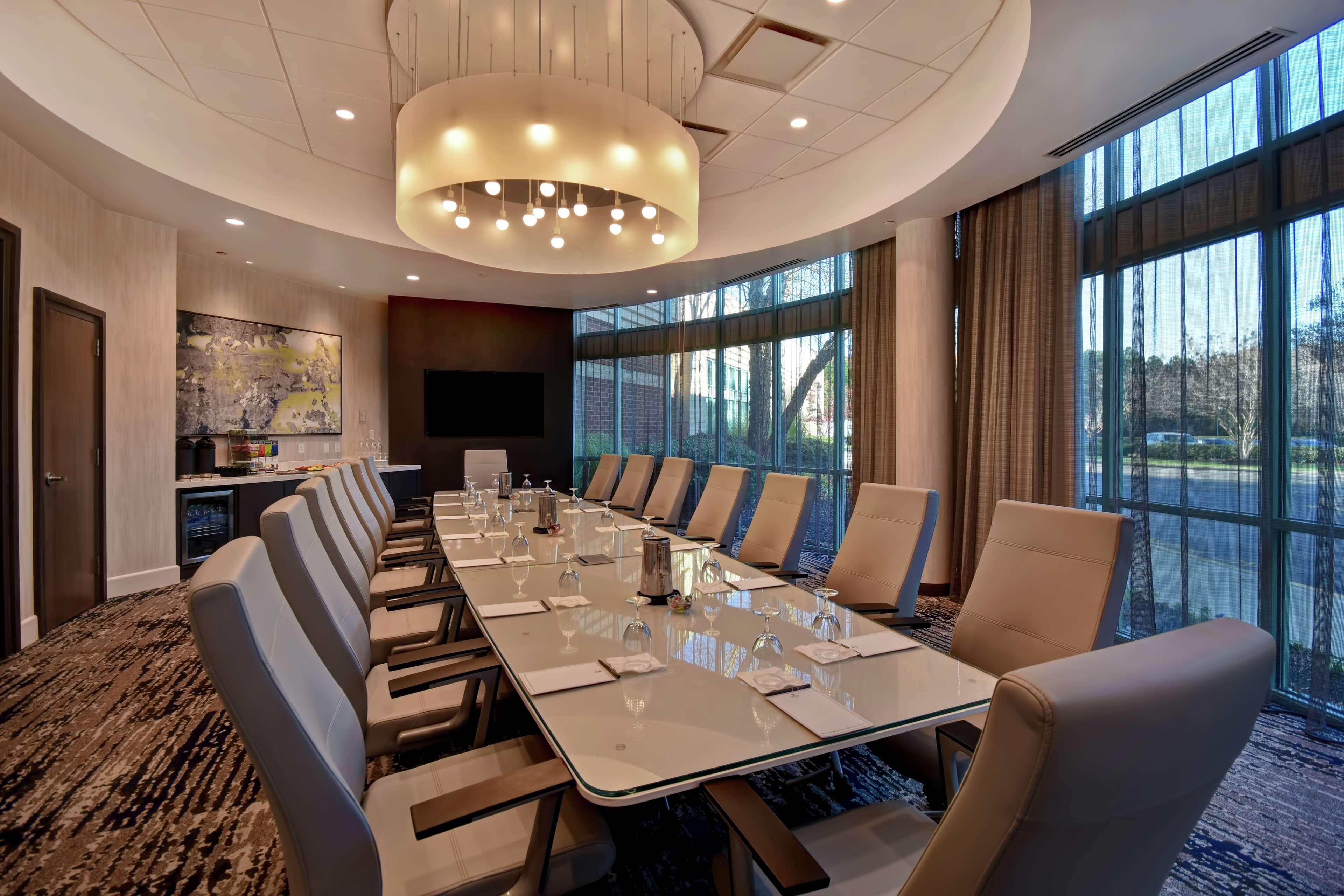 Embassy Suites By Hilton Raleigh Durham Research Triangle Cary Bagian luar foto