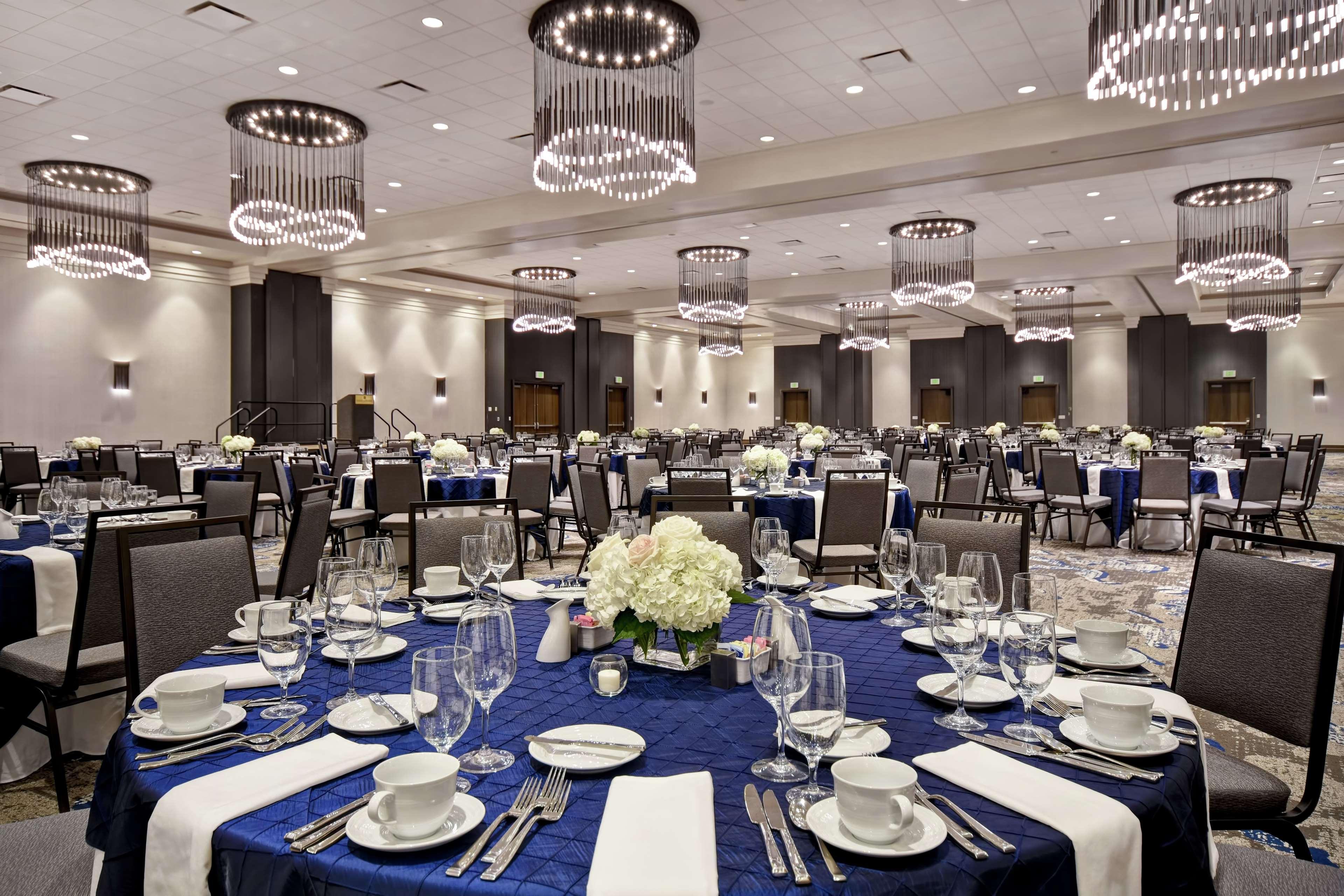 Embassy Suites By Hilton Raleigh Durham Research Triangle Cary Bagian luar foto