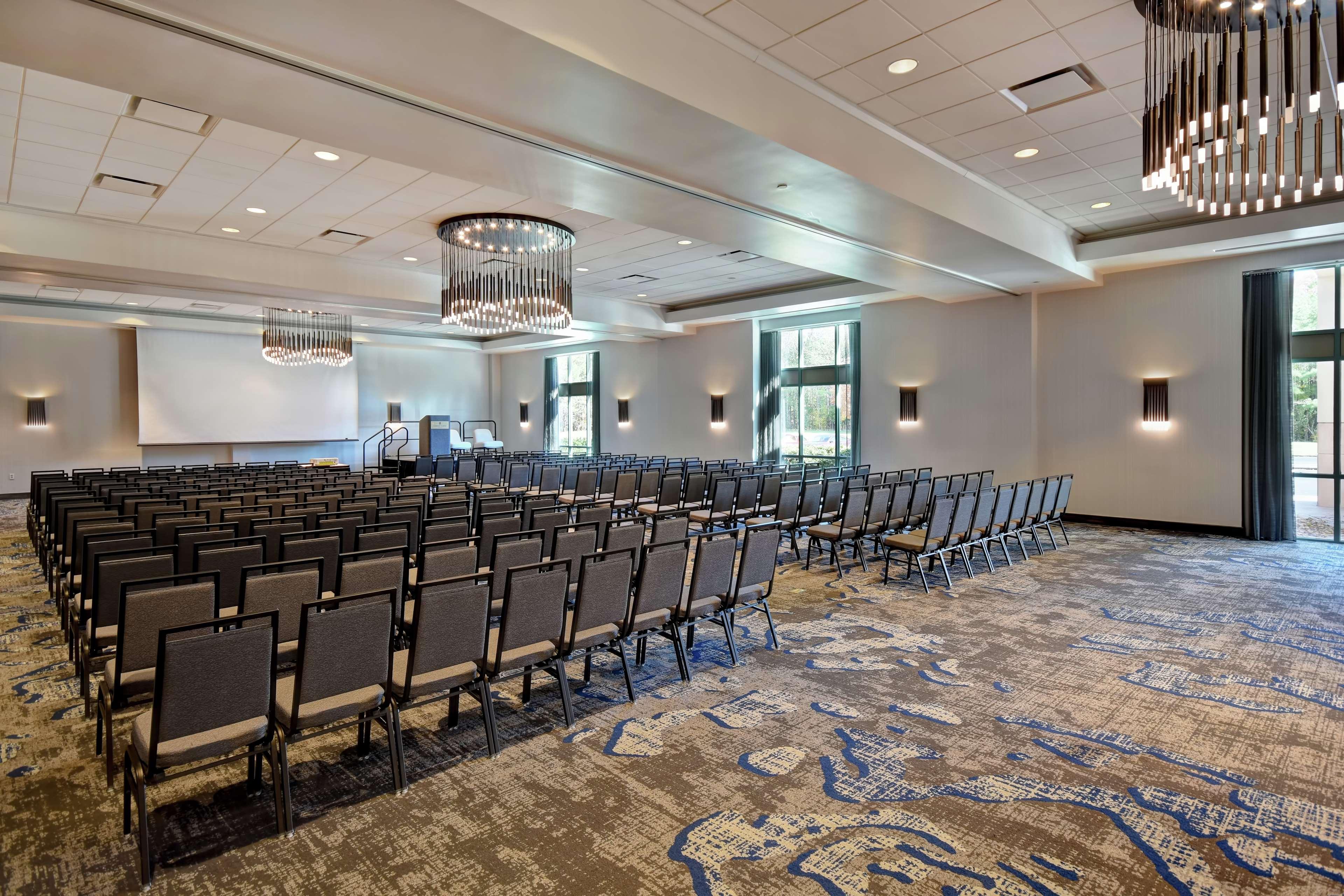 Embassy Suites By Hilton Raleigh Durham Research Triangle Cary Bagian luar foto