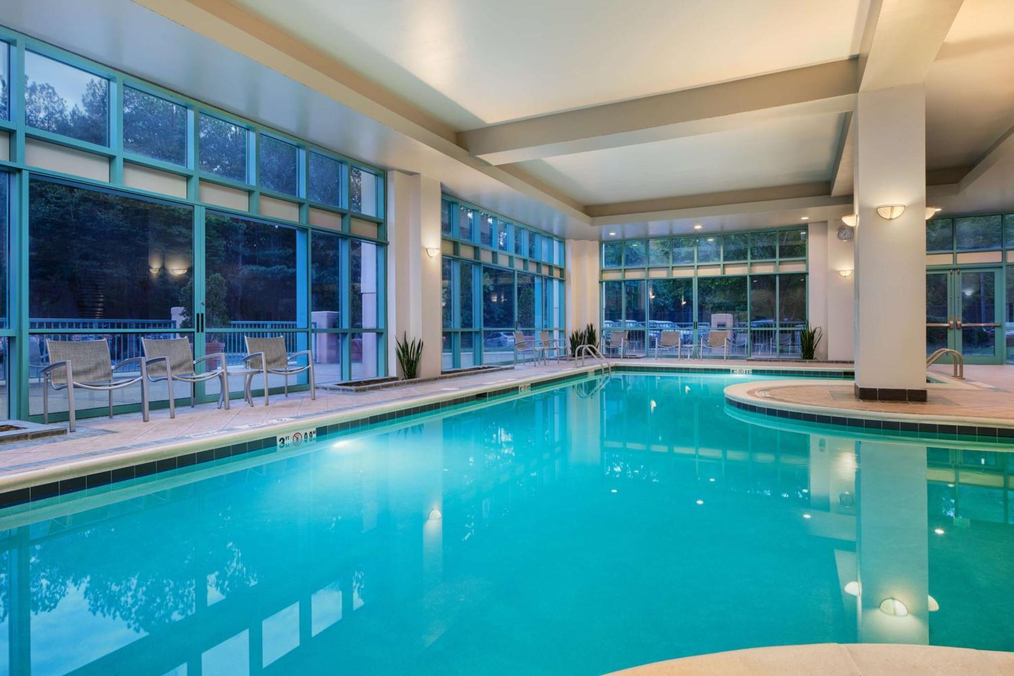 Embassy Suites By Hilton Raleigh Durham Research Triangle Cary Bagian luar foto