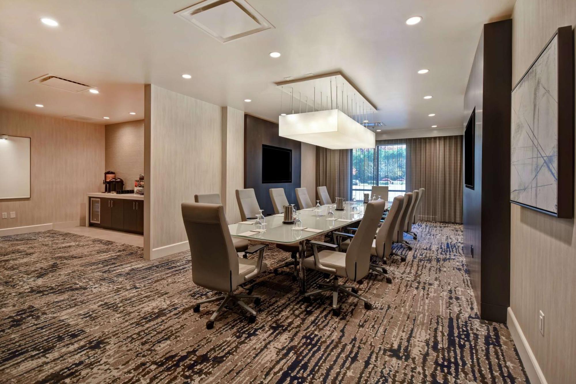 Embassy Suites By Hilton Raleigh Durham Research Triangle Cary Bagian luar foto