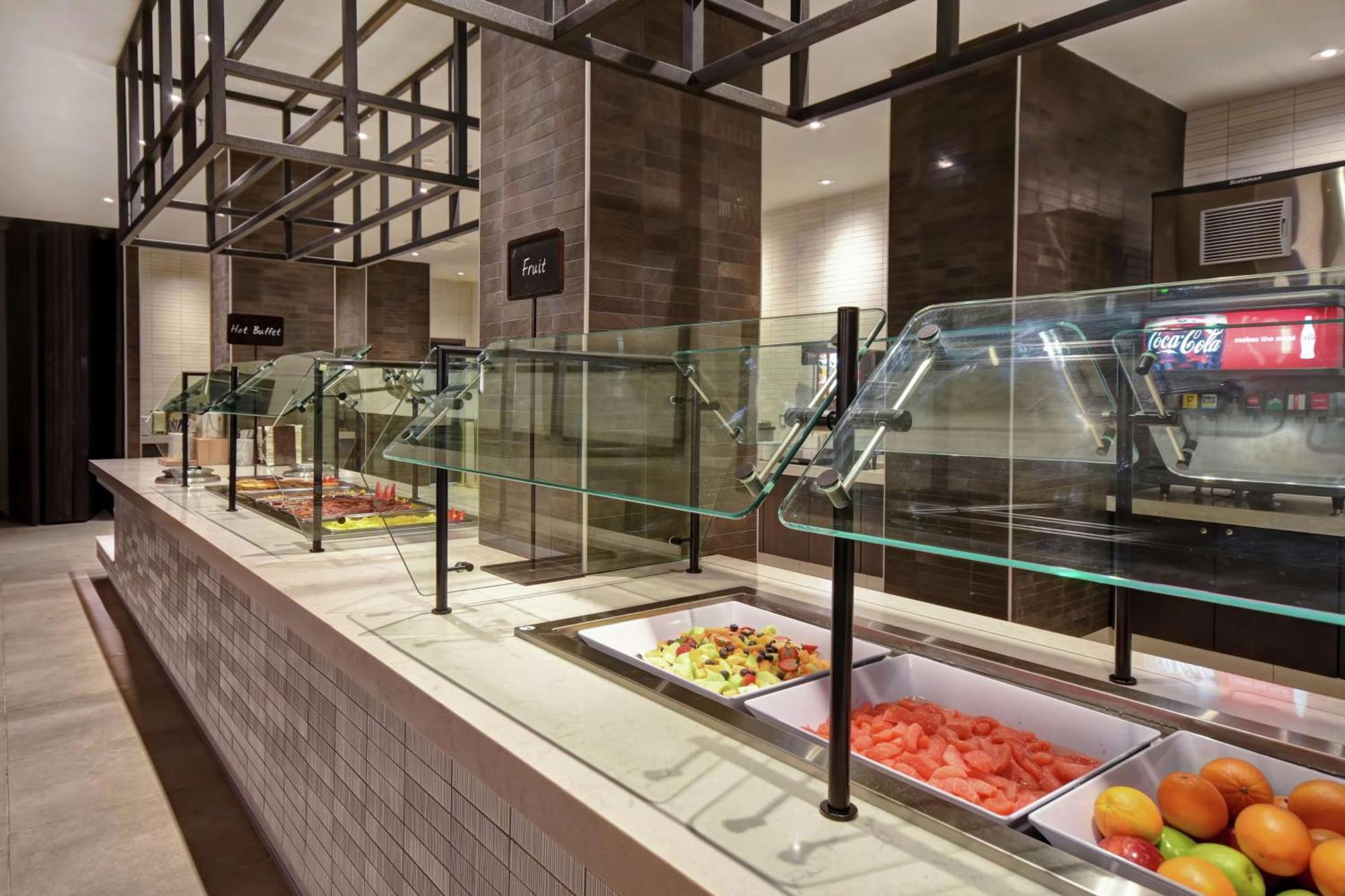 Embassy Suites By Hilton Raleigh Durham Research Triangle Cary Bagian luar foto