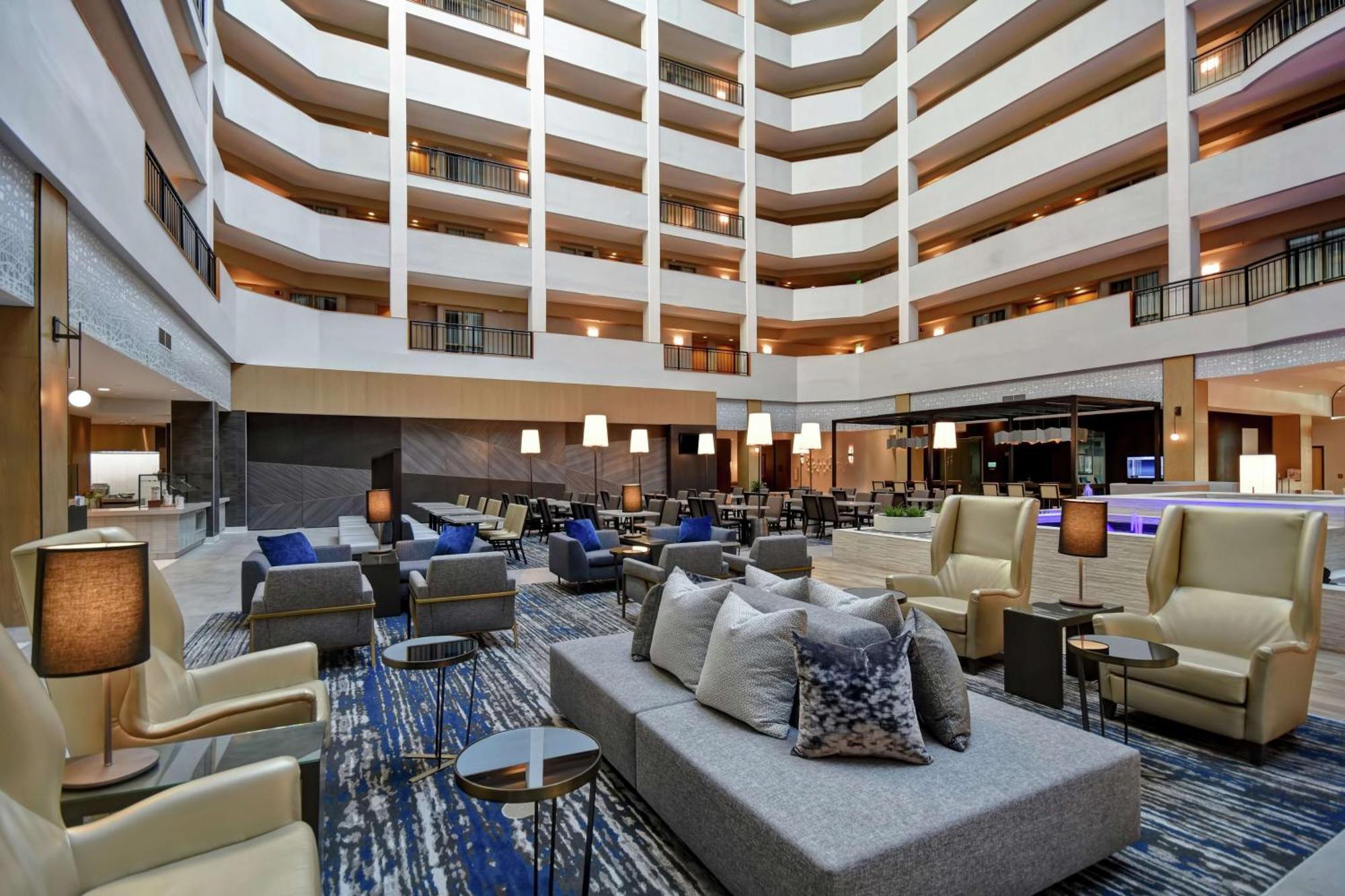 Embassy Suites By Hilton Raleigh Durham Research Triangle Cary Bagian luar foto
